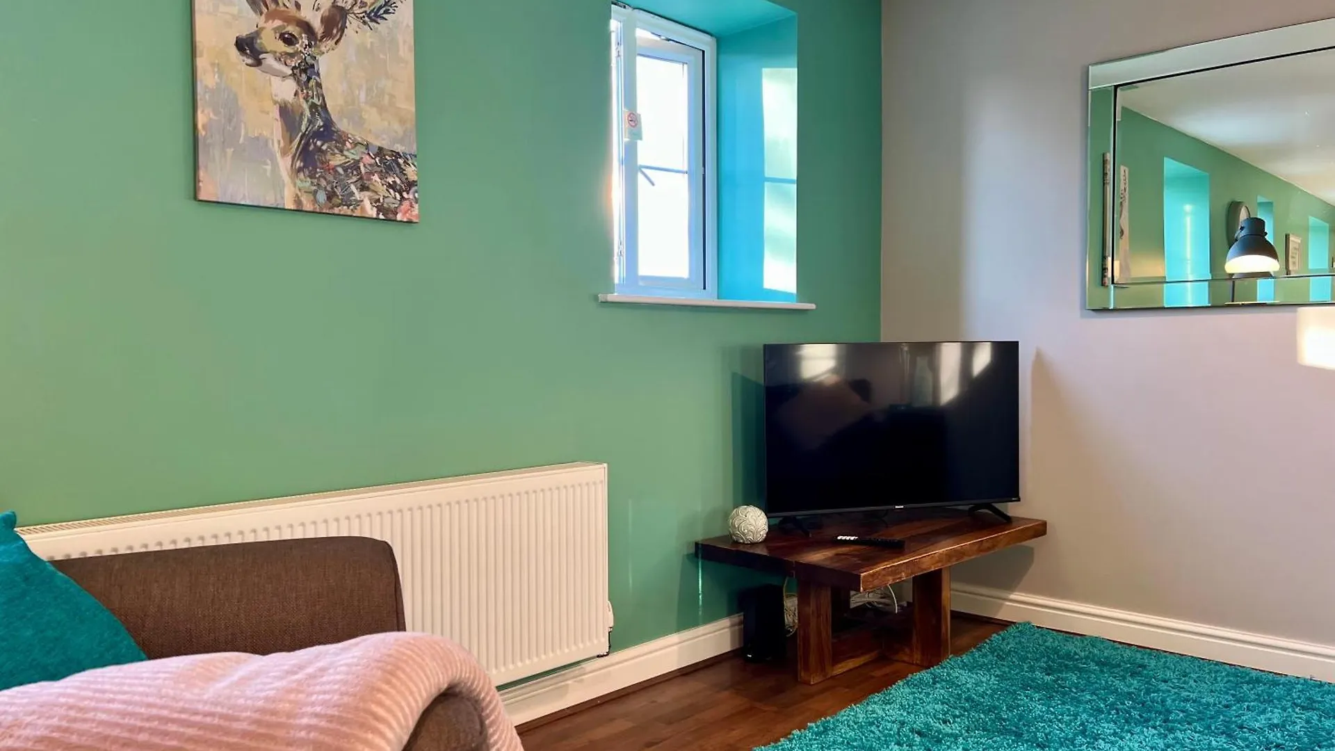 Apartment The Orchid-Central Beeston-Private Apartment-Smarttv-Free Wi-Fi-Tram-Parking Nottingham